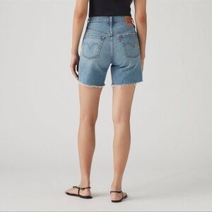 Levi’s mid thigh shorts